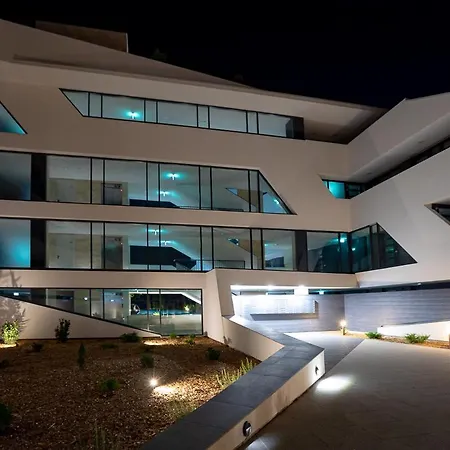Marina Apartment *